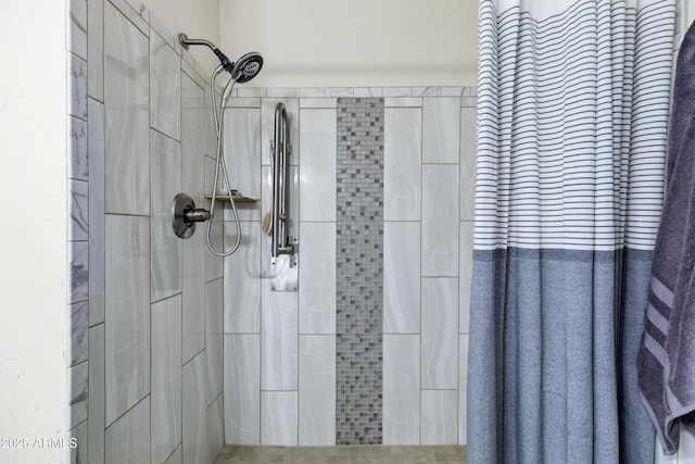 bathroom with curtained shower