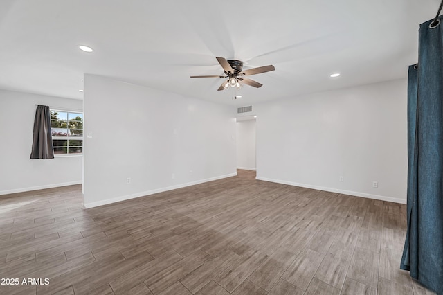 empty room with ceiling fan