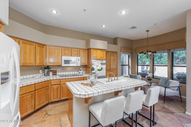 dining area featuring ceiling fan