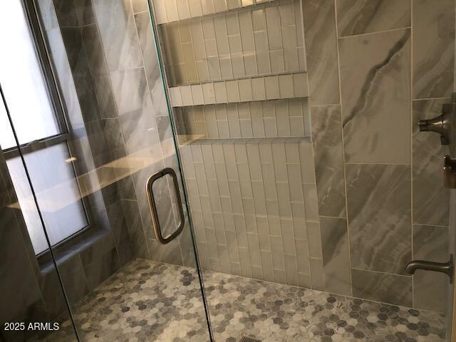 1156 E Vinedo Ln, Tempe, AZ 85284 - bathroom featuring a stall shower