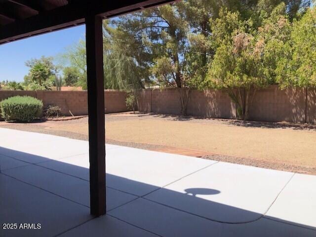 1156 E Vinedo Ln, Tempe, AZ 85284 - fenced backyard with a patio area