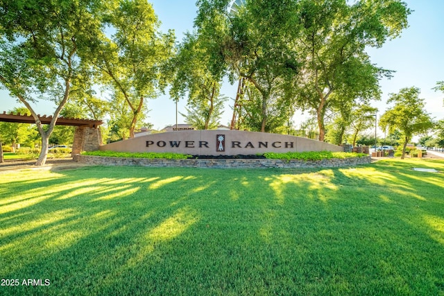 4140 E Claxton Ave, Gilbert, AZ 85297 - community / neighborhood sign featuring a lawn
