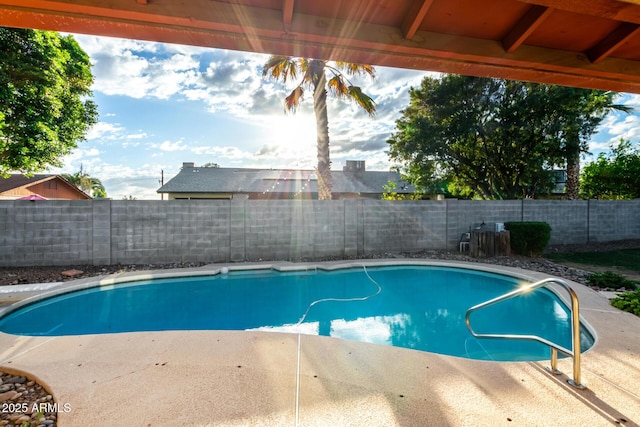 16638 N 46th Ln, Glendale, AZ 85306 - view of pool featuring a fenced in pool, a patio, and a fenced backyard
