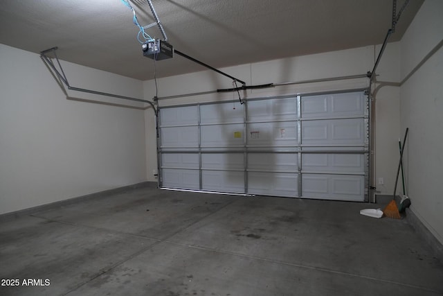 4246 Kings Canyon Way, Sierra Vista, AZ 85650 - garage with a garage door opener and baseboards