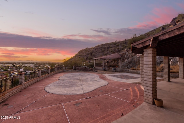 11237 N 15th Ln, Phoenix, AZ 85029 - view of patio featuring a gazebo