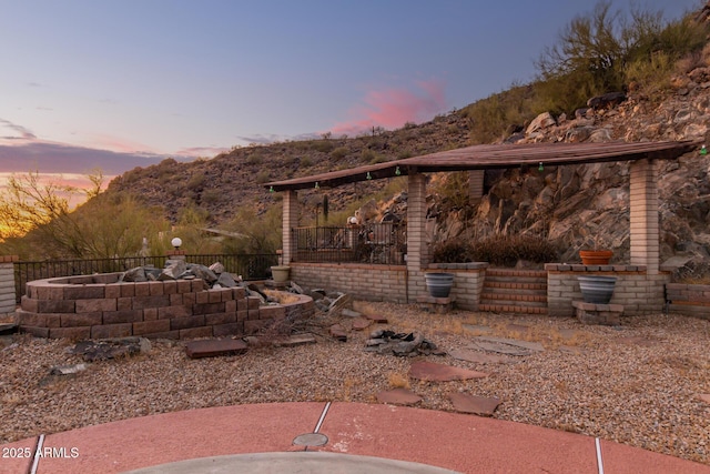 11237 N 15th Ln, Phoenix, AZ 85029 - view of yard featuring a mountain view