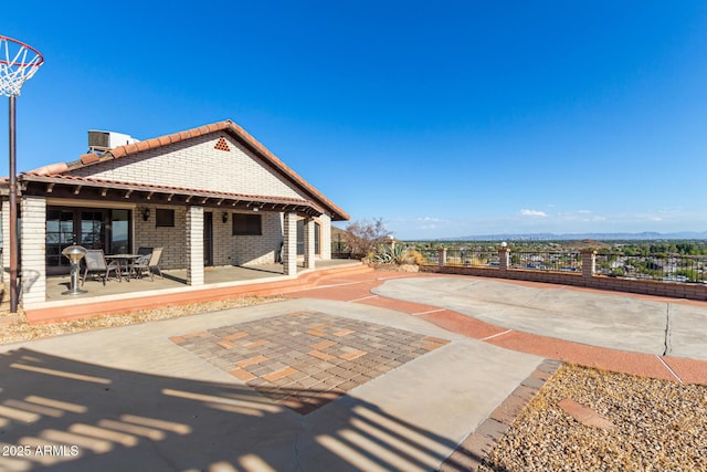 11237 N 15th Ln, Phoenix, AZ 85029 - view of patio / terrace featuring fence