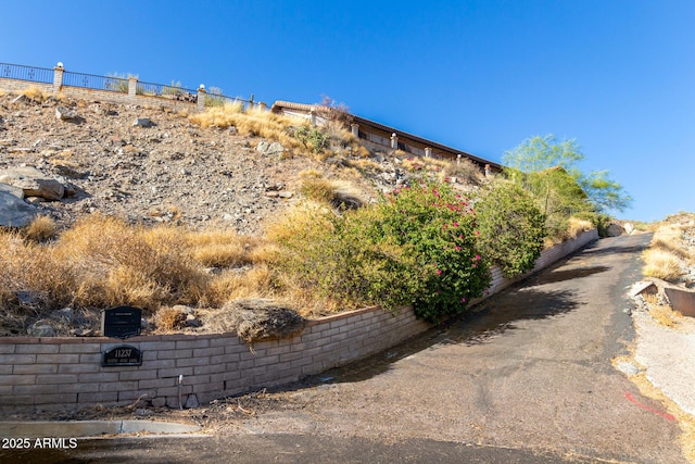 11237 N 15th Ln, Phoenix, AZ 85029 - view of side of property
