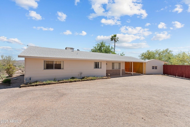 637 Chaparral Rd, Wickenburg, AZ 85390 - view of front of home with fence