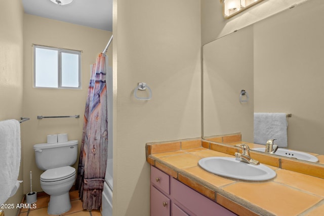 637 Chaparral Rd, Wickenburg, AZ 85390 - bathroom with vanity, shower / bath combination with curtain, and toilet