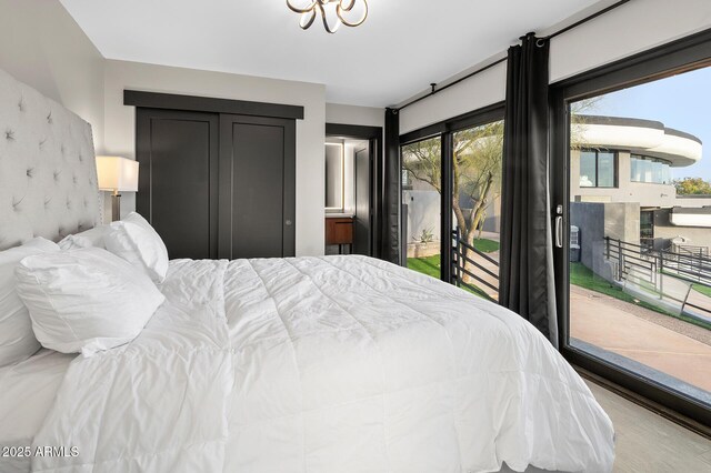3282 E Palo Verde Dr, Paradise Valley, AZ 85253 - bedroom with access to outside