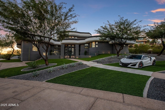 3282 E Palo Verde Dr, Paradise Valley, AZ 85253 - prairie-style house with a lawn