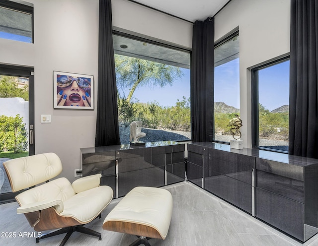 3282 E Palo Verde Dr, Paradise Valley, AZ 85253 - view of living area