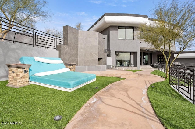 3282 E Palo Verde Dr, Paradise Valley, AZ 85253 - back of property featuring a yard and a patio
