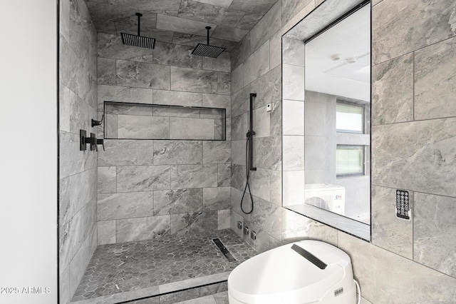 3282 E Palo Verde Dr, Paradise Valley, AZ 85253 - bathroom featuring a tile shower