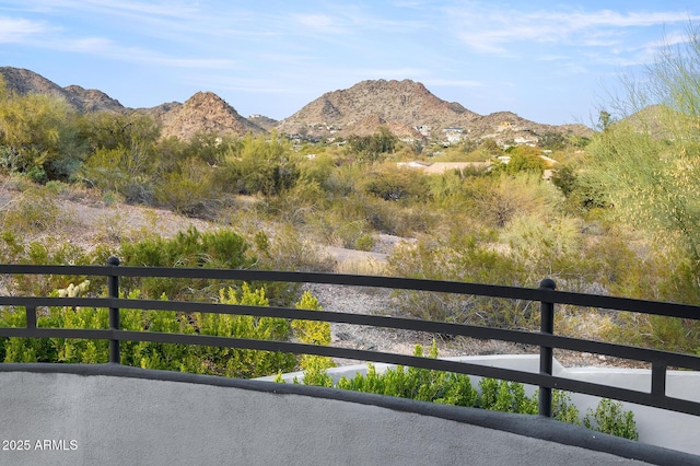 3282 E Palo Verde Dr, Paradise Valley, AZ 85253 - property view of mountains