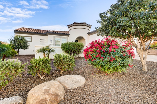 view of mediterranean / spanish-style house