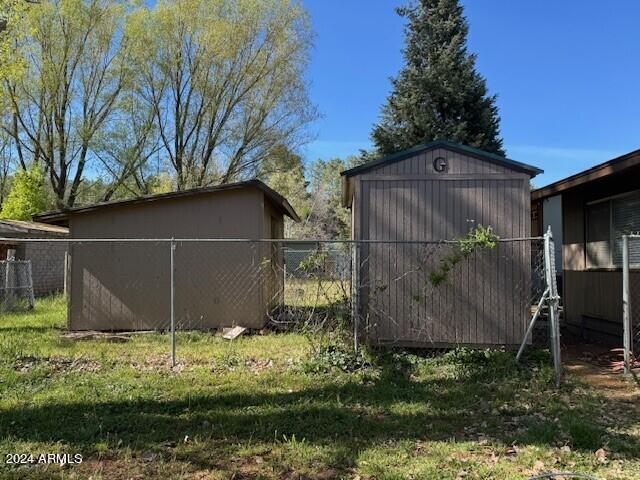 view of shed / structure