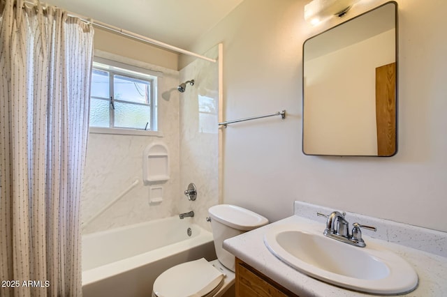 3944 E Oak St, Phoenix, AZ 85008 - bathroom with shower / tub combo and vanity