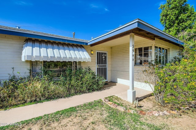 3944 E Oak St, Phoenix, AZ 85008 - entrance to property