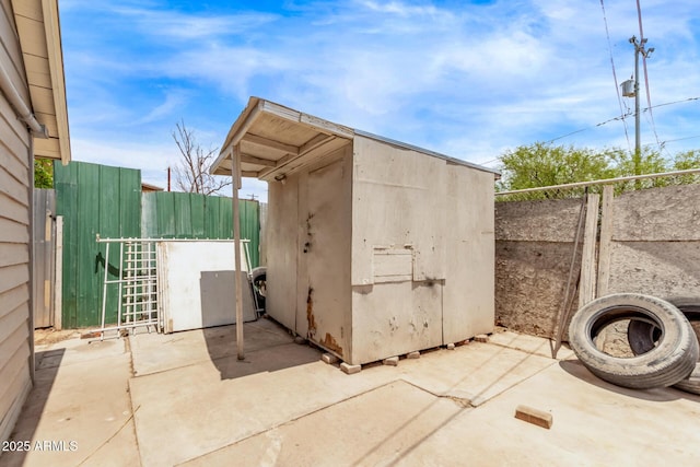 3702 W Sherman St, Phoenix, AZ 85009 - view of shed featuring a fenced backyard