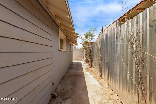 3702 W Sherman St, Phoenix, AZ 85009 - view of side of home