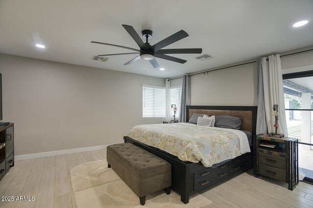 5441 E Wethersfield Rd, Scottsdale, AZ 85254 - bedroom featuring light wood-style flooring, recessed lighting, ceiling fan, and baseboards