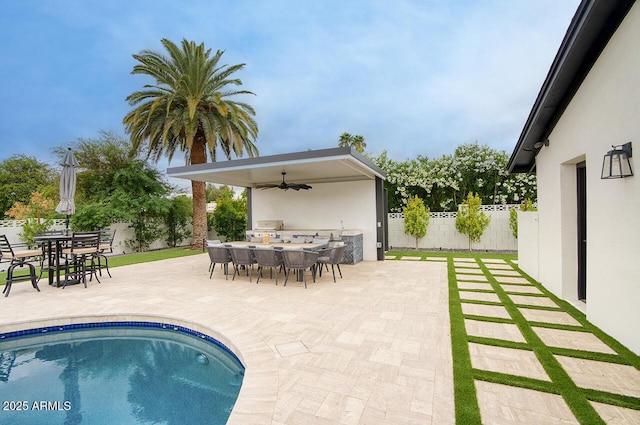 5441 E Wethersfield Rd, Scottsdale, AZ 85254 - view of pool with a ceiling fan, a fenced backyard, and a patio