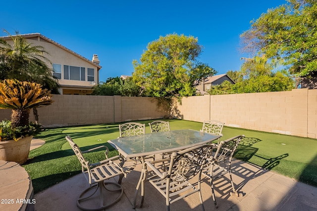 4554 W Detroit St, Chandler, AZ 85226 - view of patio / terrace with outdoor dining space and a fenced backyard