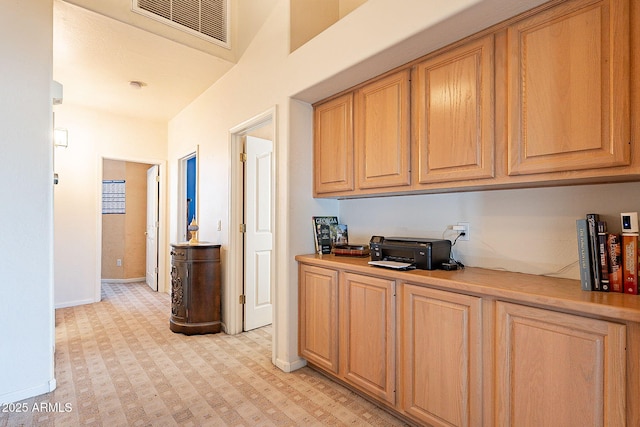 4554 W Detroit St, Chandler, AZ 85226 - corridor featuring visible vents, baseboards, and light colored carpet