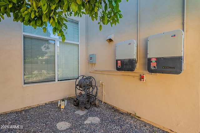 4554 W Detroit St, Chandler, AZ 85226 - details with stucco siding