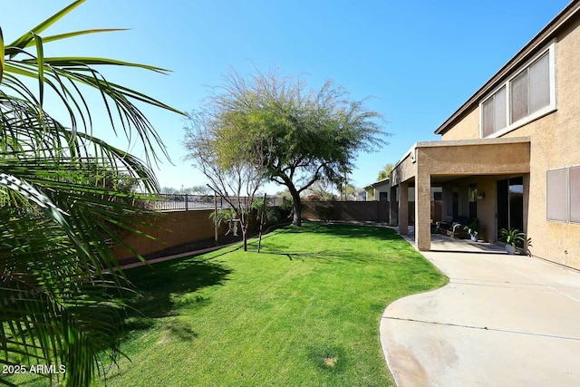 view of yard with a patio area