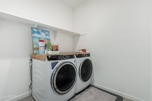 3454 E Jasmine Way, San Tan Valley, AZ 85143 - clothes washing area featuring baseboards, laundry area, and washing machine and clothes dryer