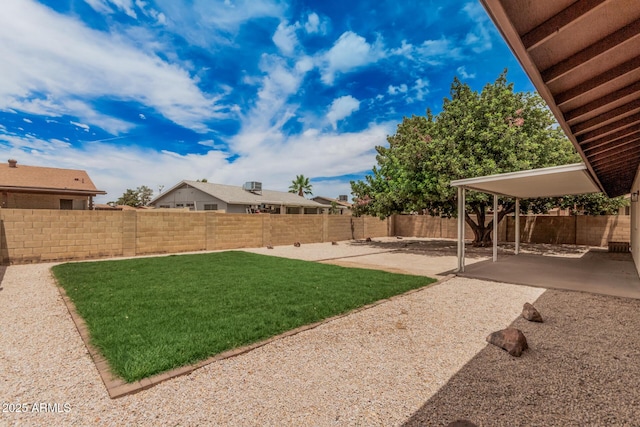 9414 N 50th Dr, Glendale, AZ 85302 - view of yard featuring a patio