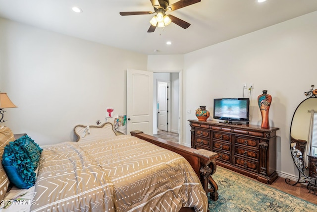 bedroom featuring ceiling fan