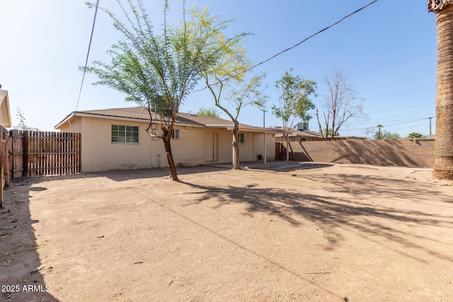 6139 N 31st Dr, Phoenix, AZ 85017 - rear view of property featuring a fenced backyard