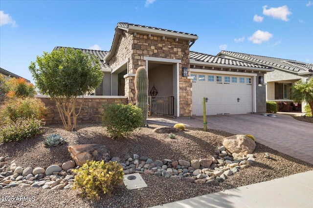 view of front of property featuring a garage