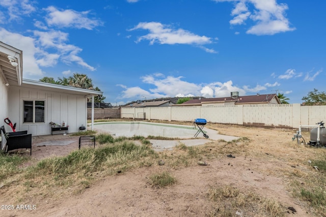 13039 N 19th Ave, Phoenix, AZ 85029 - fenced backyard with a patio area