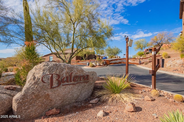 view of community / neighborhood sign