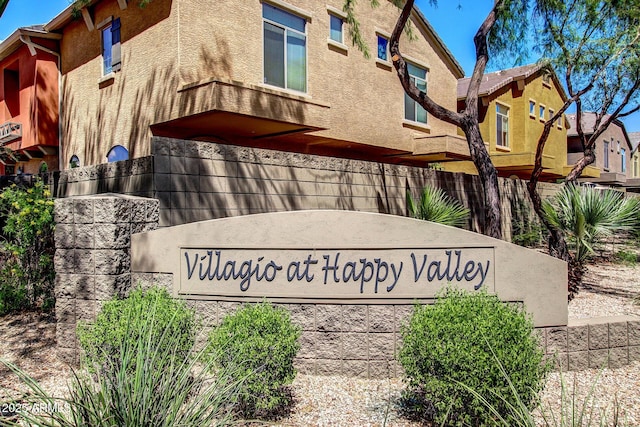 view of community / neighborhood sign