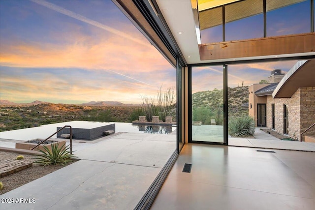 entryway featuring a mountain view