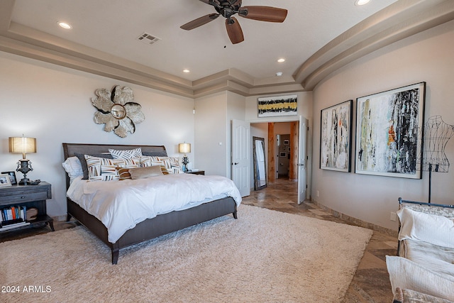 bedroom featuring ceiling fan