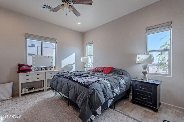 bedroom with ceiling fan