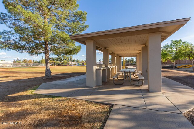 11671 S Jokake St, Phoenix, AZ 85044 - view of patio / terrace