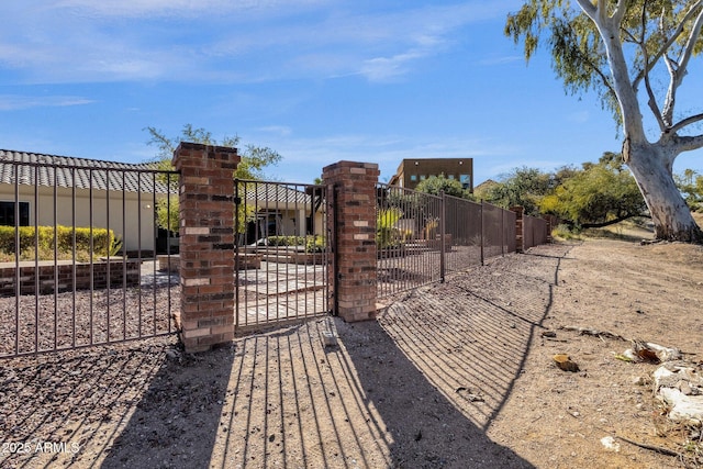 10254 N Demaret Dr, Fountain Hills, AZ 85268 - view of gate