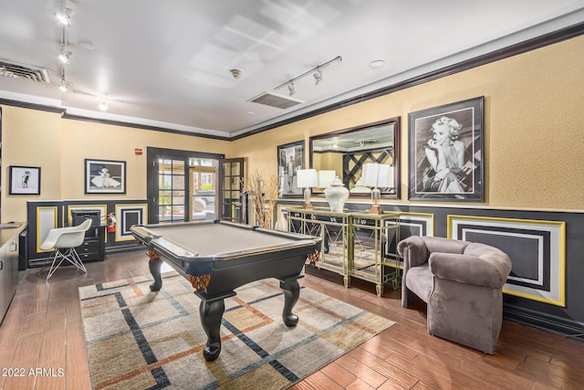 recreation room featuring visible vents, wood finished floors, and pool table