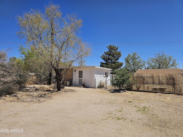 1374 S Naco Hwy, Bisbee, AZ 85603 - view of yard with fence