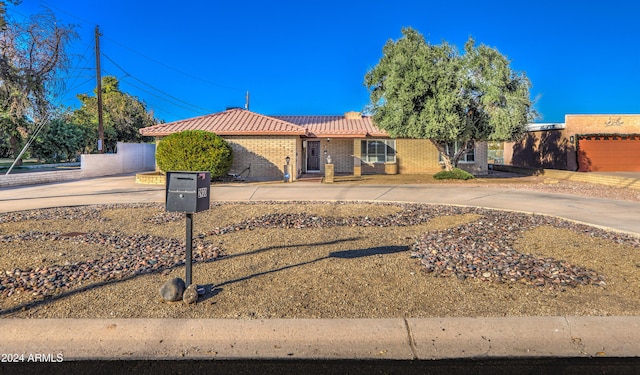 view of front of home featuring a garage