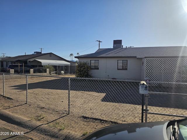 4426 S 36th Dr, Phoenix, AZ 85041 - view of front facade featuring fence