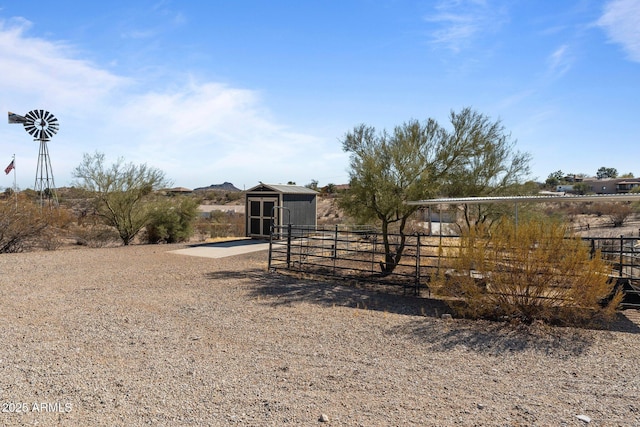 exterior space featuring an outbuilding